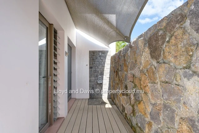 Villa contemporaine avec piscine et studio indépendant