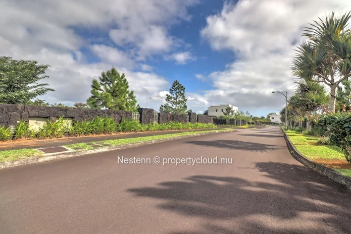 Exceptional residential plot 
