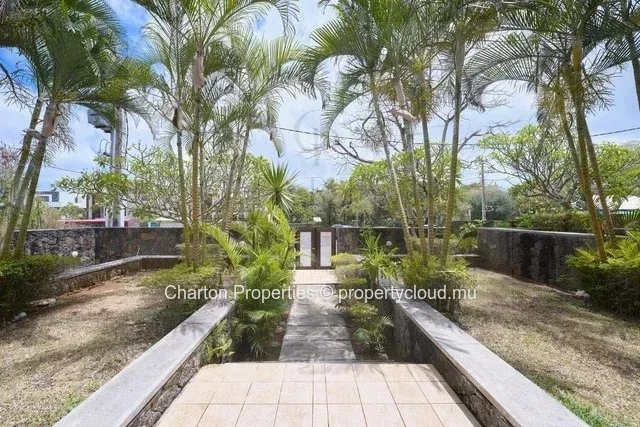 Élégant appartement de 1 chambre en rez-de-jardin à quelques pas des plages de Mont Choisy