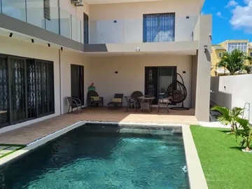 4 Bedroom Villa