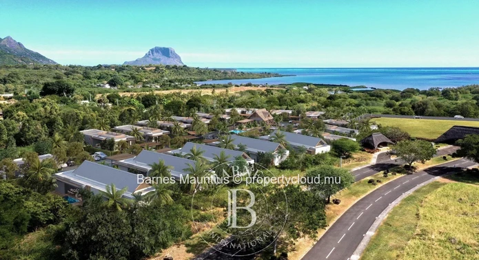 BLACK RIVER - Off-plan - New villas program