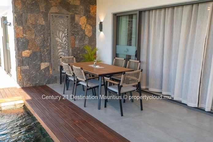 Brand new Villa with private pool in a calm and peaceful area, only 5 minutes drive to Beaches