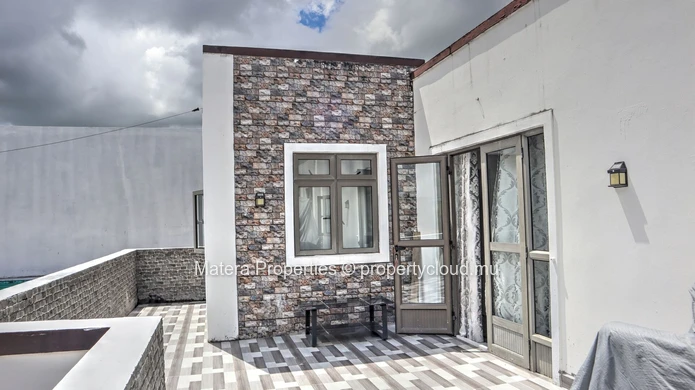 Maison spacieuse de 4 chambres à L'Avenir sur un terrain de 337 m²