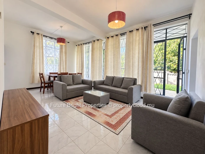 Maison meublée de 4 chambres en rez-de-chaussée à louer à Beau Bassin