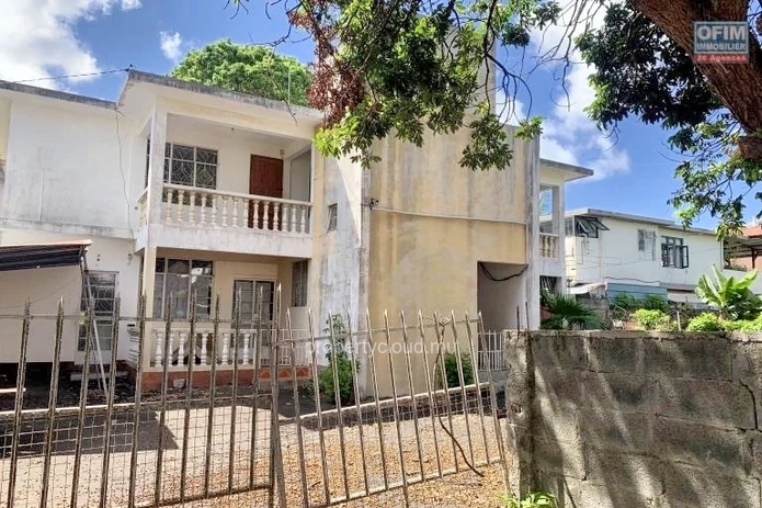 Quatre Bornes à vendre terrain de 2047 m² proche de la Louise idéal Promoteur.