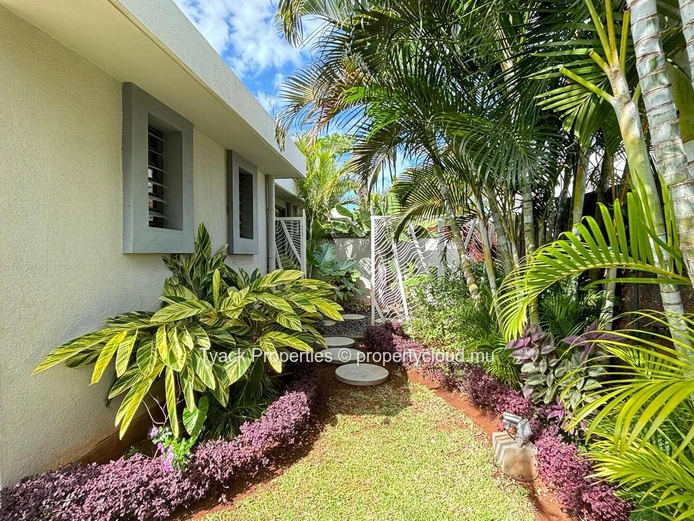 Villa de Luxe 3 Chambres avec Piscine Privée – Balaclava