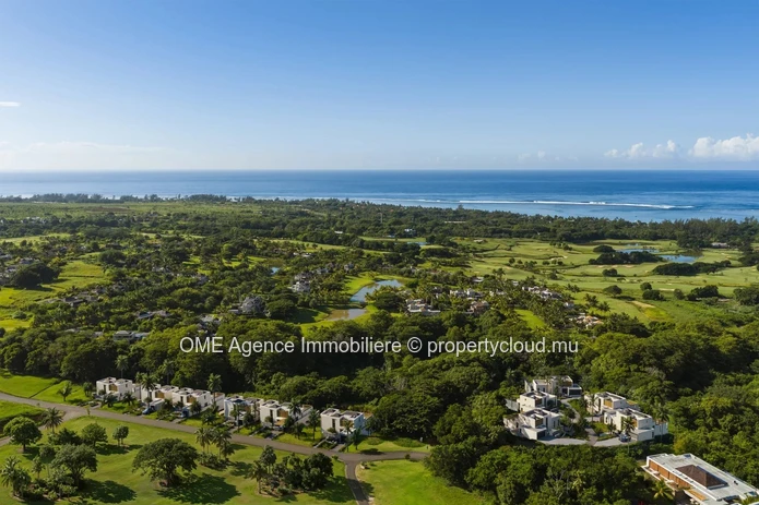 3-Bedroom En-Suite Villa – Tropical Elegance with Private Pool
