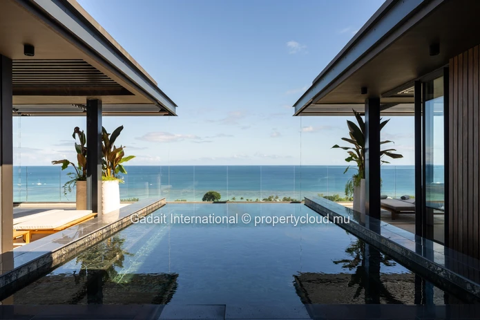 Penthouse LOÉ – Location d'Exception à Rivière Noire, Île Maurice