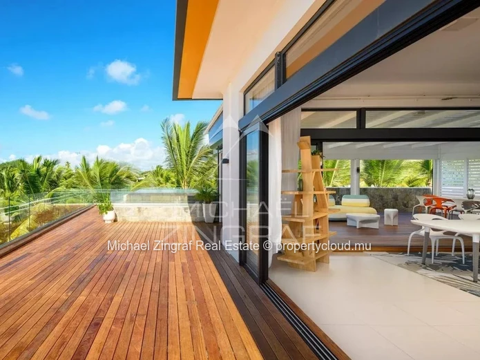 Penthouse d’Exception de 4 Chambres avec Vue Panoramique sur le Lagon à Azuri Golf & Beachfront Village