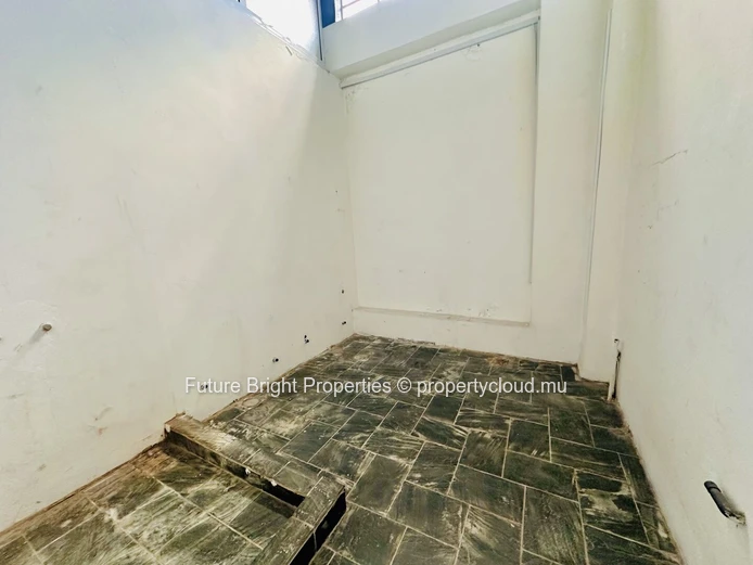 Prime Commercial Space For Rent – Allée Brillant, Floréal