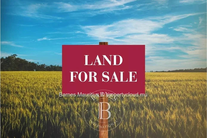 ANAHITA BEAU CHAMP - Residential land