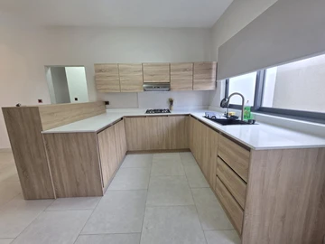 4 Bedroom Townhouse, Duplex