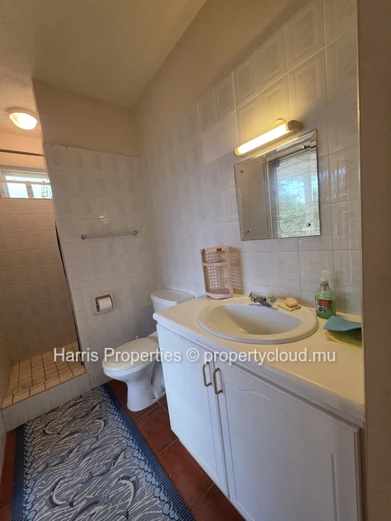 Beachfront house for sale in a secure residence in Calodyne