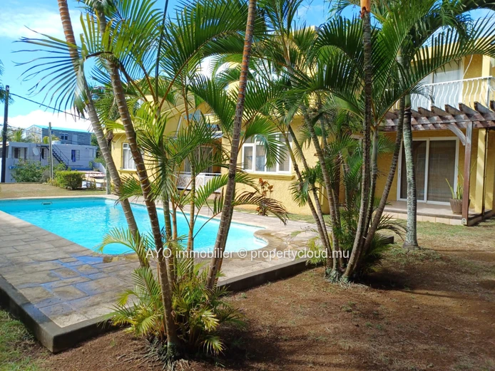 Townhouse de 4 chambres avec piscine commune à Grand Baie