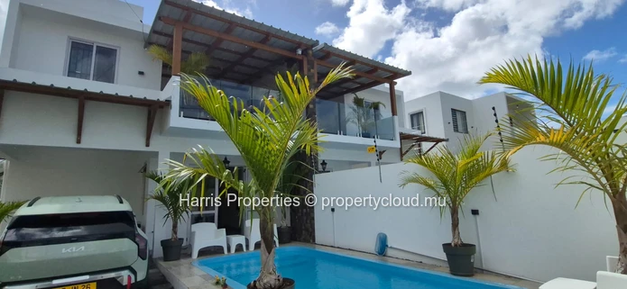 Magnifique villa en duplex à vendre à Grand Baie