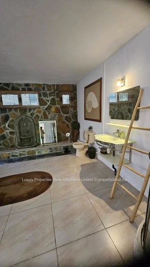 Villa La Gaulette 3 Bedrooms Mur13. 9Million