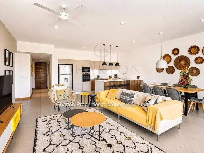 Elegant 3-bedroom apartment with en-suite bathrooms, a terrace, and exclusive amenities in Grand Gaube
