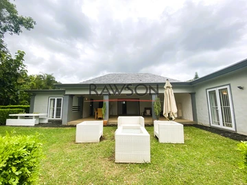 4 Bedroom Villa