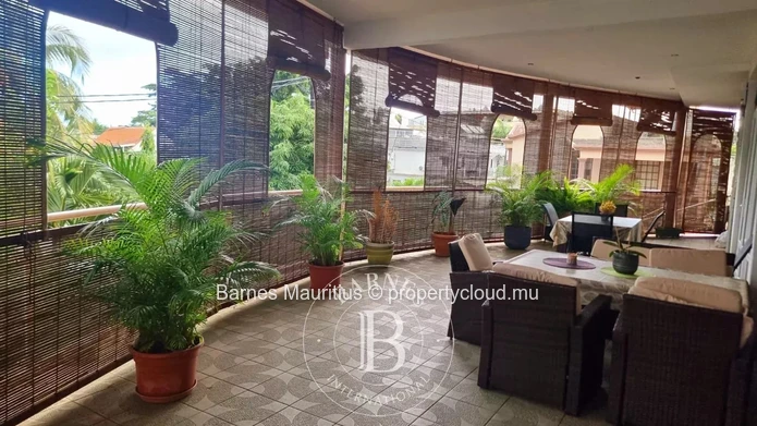FLIC EN FLAC - Villa Familiale en 2 Parties - 7 Chambres