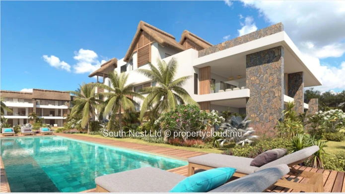 Beachfront ground floor big apartment available to foreigners 