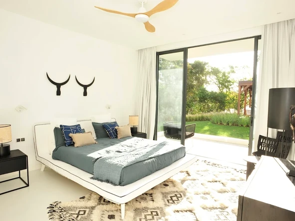 5 Bedroom Villa