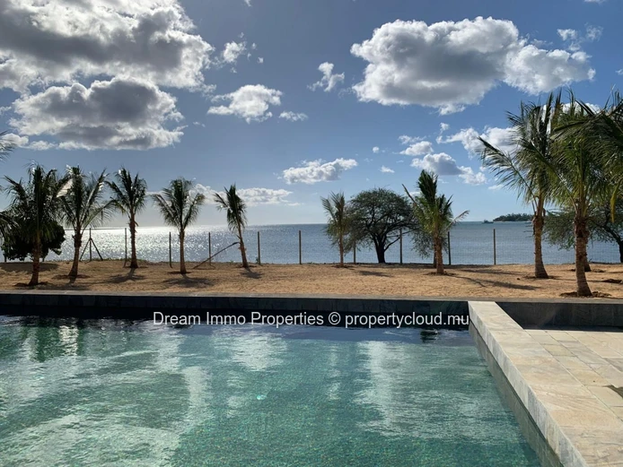 Splendides Appartements 3 Ch Avec Vue Mer & Montagne Pieds Dans L’Eau – Ile Maurice