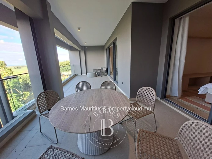 HILLSIDE- Appartement neuf avec 4 chambres
