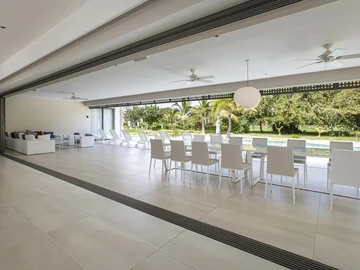 7 Bedroom Villa