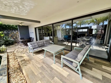 4 Bedroom Villa