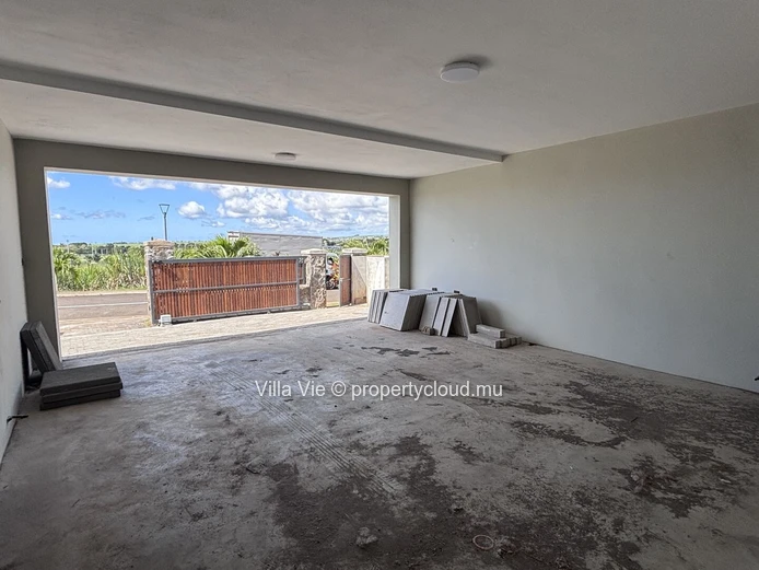 Belle Vue - New 3-bedroom house with swimming pool