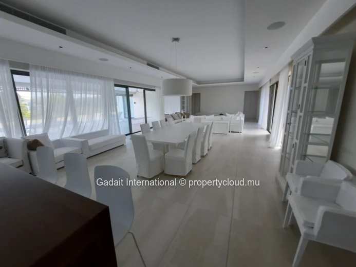 Villa de Luxe à Anahita : Location avec Vue Imprenable sur le Golf
