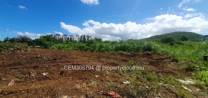 Terrain de 1 Arpent à Vendre – Sodnac