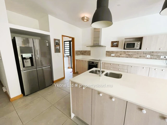 Villa For Sale In Black River