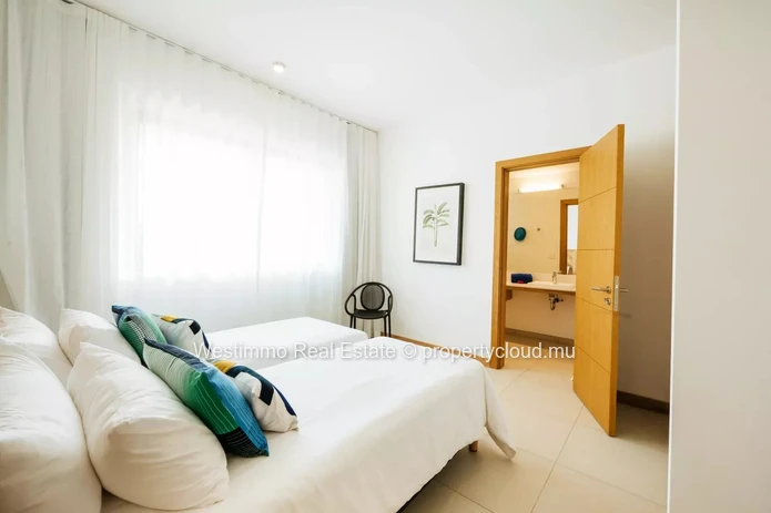 GRAND GAUBE - 3-bedroom apartment for sale in Grand Gaube with a communal pool and 174 m².
