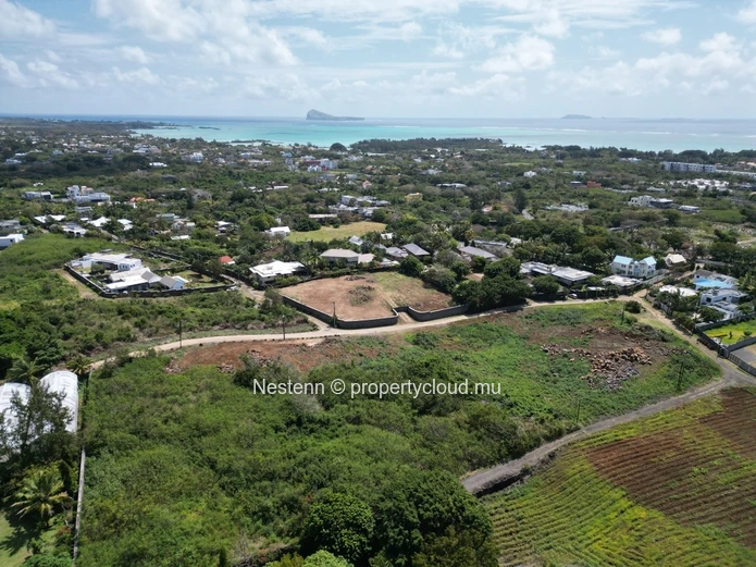 Terrain résidentiel 2548m² proche plage 