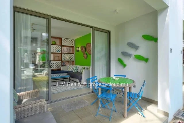 À vendre : Triplex de 3 chambres avec piscine commune à Pereybere, Île Maurice