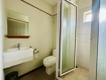 25 Bedroom Hotel
