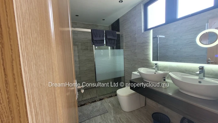 Appartement de 2 chambres Smart Living - Parfait pour une vie confortable sur l'île