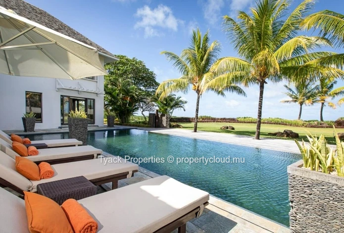 Villa Solaia Breeze – Anahita