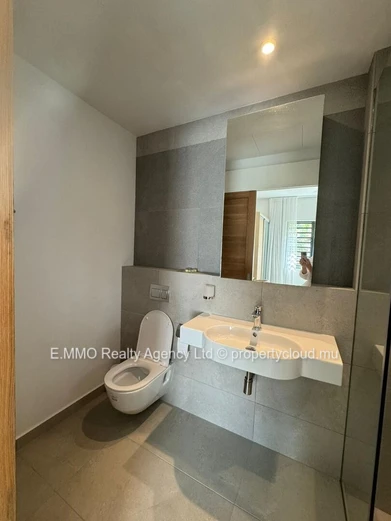 Luxury Spacious 4-Bedroom, 4-Bathroom Apartment with Panoramic Views – 262 sqm – Belle Vue Living