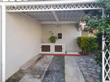 3 Bedroom Townhouse, Duplex