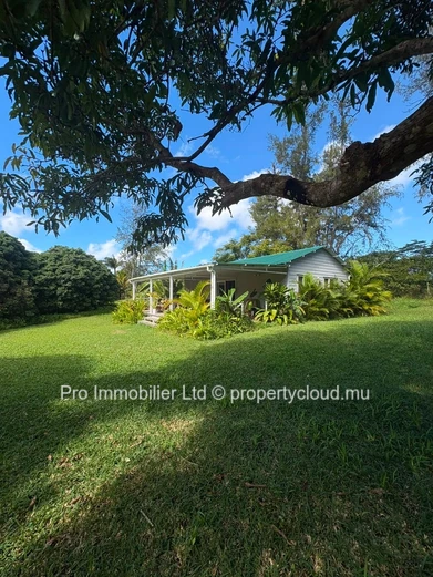 Charming Cozy House for Sale in Chamarel.