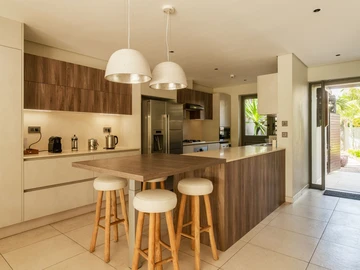 3 Bedroom Townhouse, Duplex