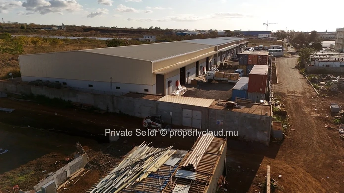 A LOUER Entrepôt 17940 sqft