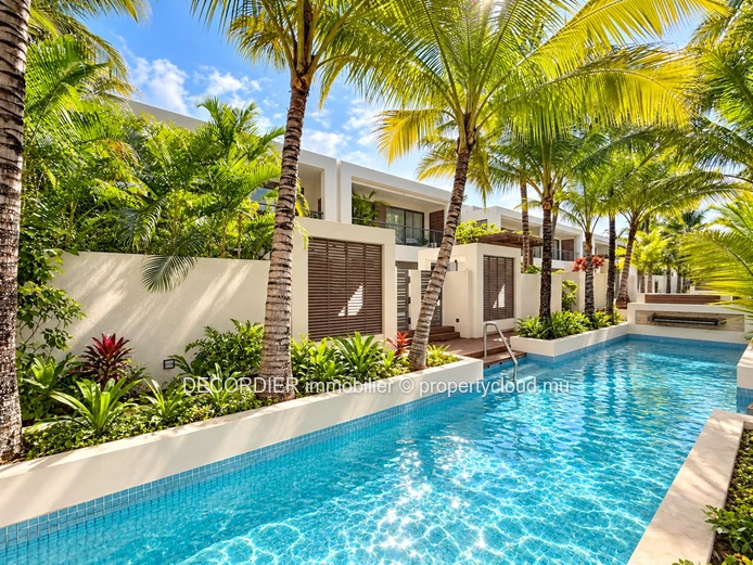 A unique and rare property to let — a townhouse with a private swimming pool and beach access.