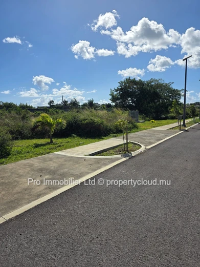 La Salette Estate . 3 TERRAINS RESIDENTIEL À VENDRE ,NOUVEAU MORCELLEMENT SÉCURISÉ À GRAND BAIE