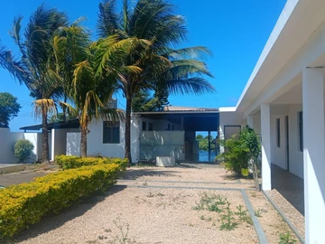 4 Bedroom Building