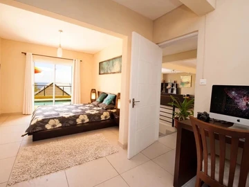 4 Bedroom Townhouse, Duplex