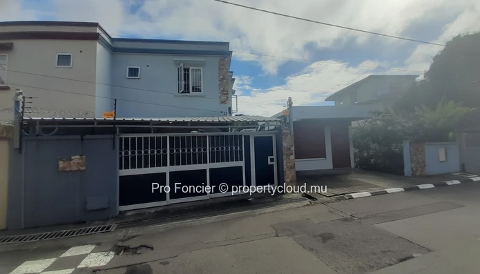 Duplex à vendre à Beau-Bassin - Récemment rénové