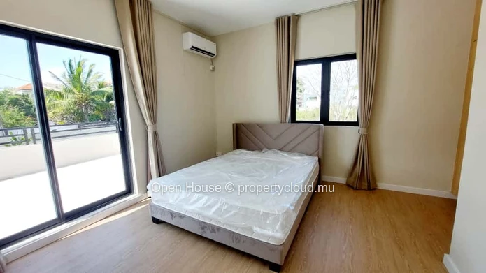Luxury Furnished Duplex with Private Pool in Calodyne